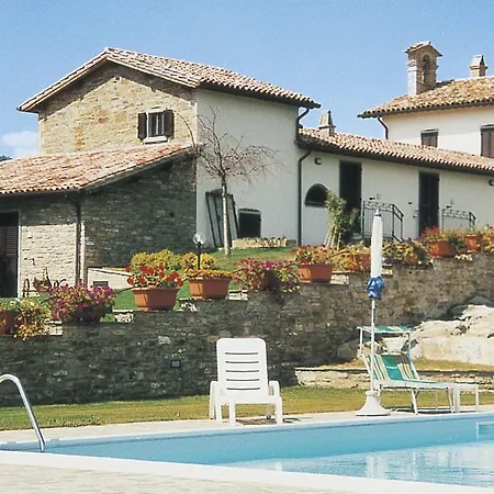 Sleeps 2 Pool Wifi T764292 Citta di Castello
